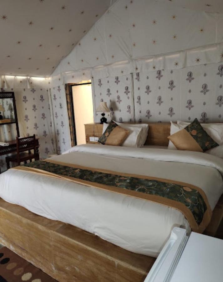The Desert Royal Heritage Camp Jaisalmer Εξωτερικό φωτογραφία