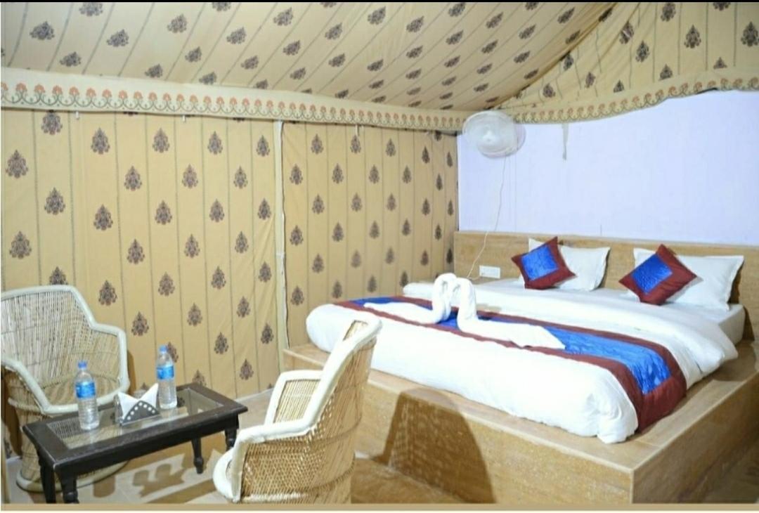 The Desert Royal Heritage Camp Jaisalmer Εξωτερικό φωτογραφία